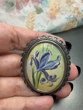 Vintage Thomas L Mott Floral Iris Brooch#190ff